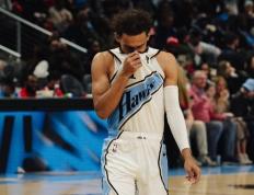 NBA现役5位(wèi)场均20+10助攻球星，威少榜(bǎng)首，詹姆斯上榜(bǎng)