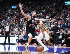 NBA交易截止(zhǐ)日临近：老鹰與(yǔ)猛龙争夺安东尼·戴维斯