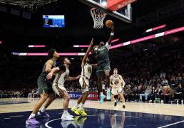 主動(dòng)发声，勇士王朝终结！科尔并非罪魁祸首，怀斯曼竟成(chéng)替罪羊