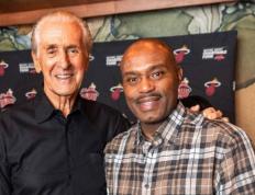 前NBA球星揭(jiē)秘：莱利(lì)尝试绕开工资帽(mào)一事