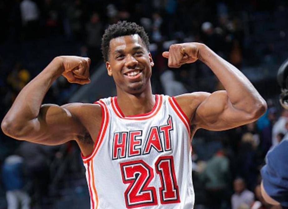 上海男篮试训NBA篮板王和盖帽王，36岁2米(mǐ)13，NBA场均12分10篮板