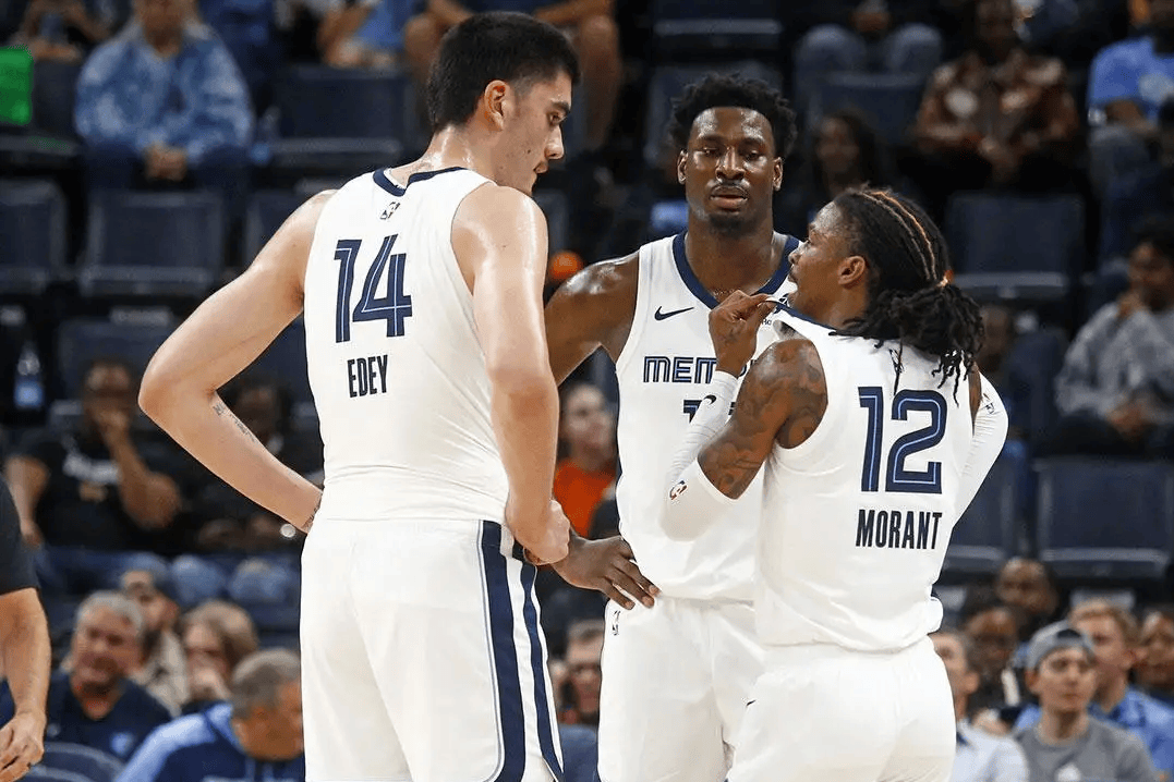 NBA恐(kǒng)怖西部！“银河战艦(jiàn)”扎堆？球迷(mí)：季(jì)后赛比总决赛还難(nán)打(dǎ)？