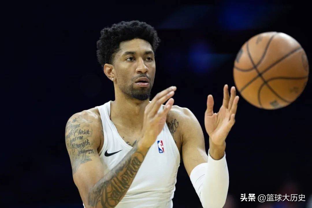 两次膝盖手(shǒu)术！29岁的伍德，还能重返NBA吗？
