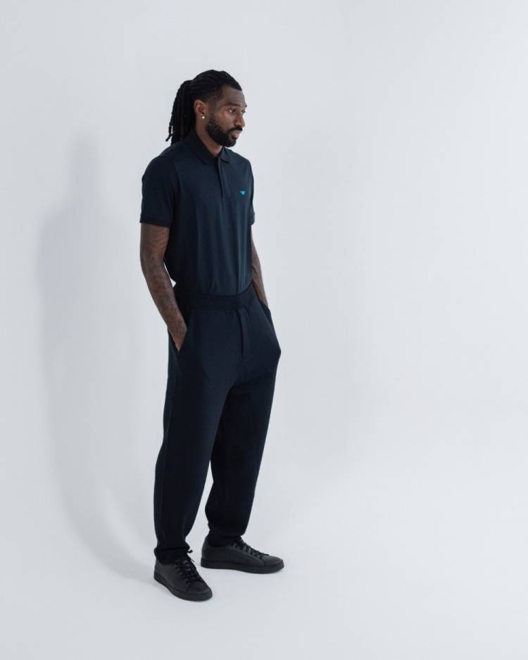 官方：阿玛尼成为那(nà)不勒斯正(zhèng)装合作伙伴