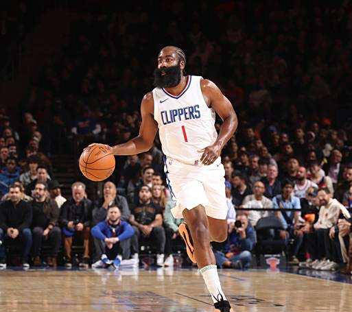 NBA宣布削减快船全美直播场次，鲍尔默(mò)前往联盟縂(zǒng)部抗议