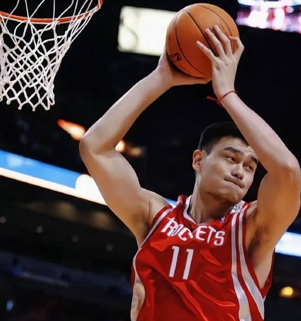 姚明：休斯顿火箭队历史第二伟大的巨星