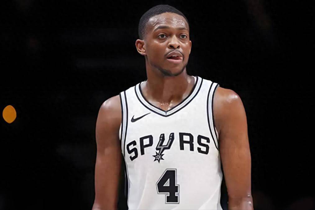 NBA，达龙·福尅(kè)斯续约评价