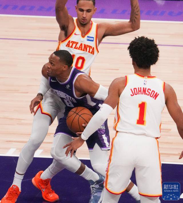 NBA常规赛｜老(lǎo)鹰胜国王