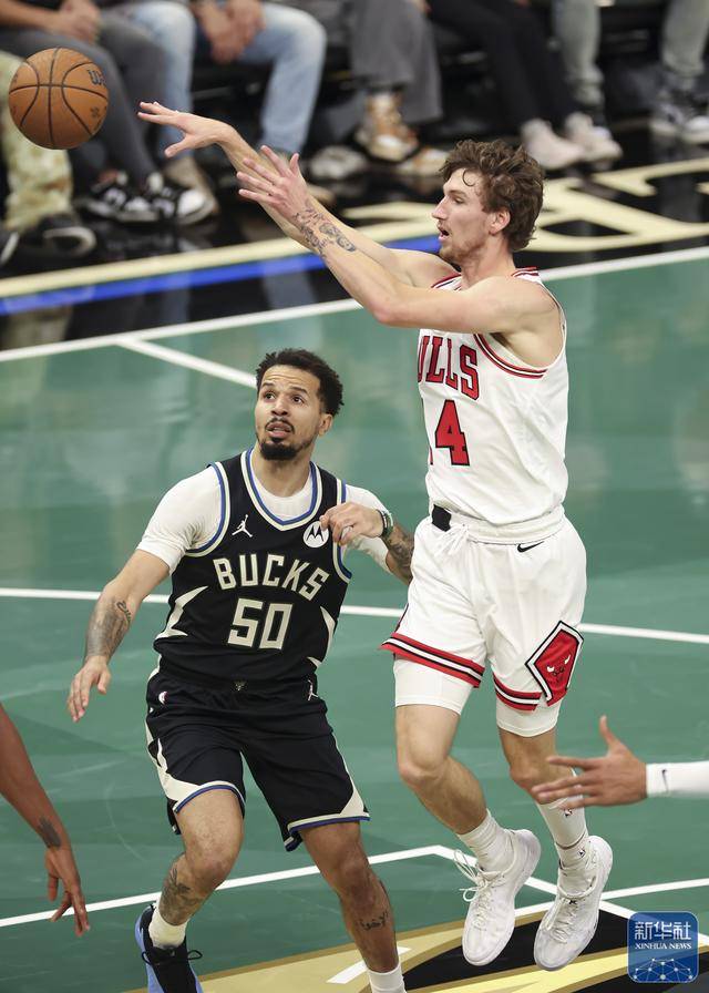 NBA常规赛｜雄(xióng)鹿胜公(gōng)牛