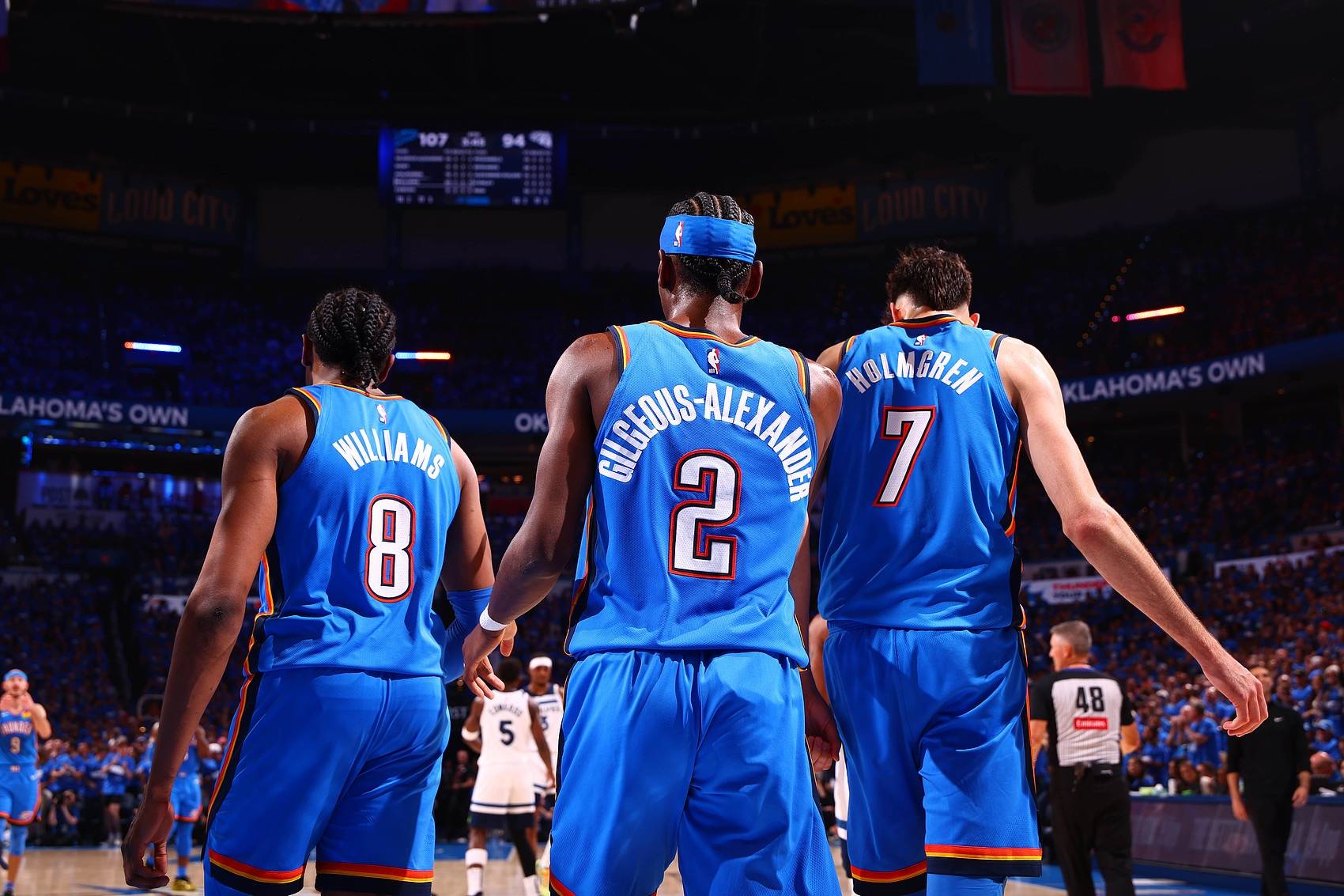 NBA官方宣布，球队实力(lì)排行(xíng)榜(bǎng)更新，周最佳(jiā)出炉，倫(lún)纳德(dé)要被交(jiāo)易