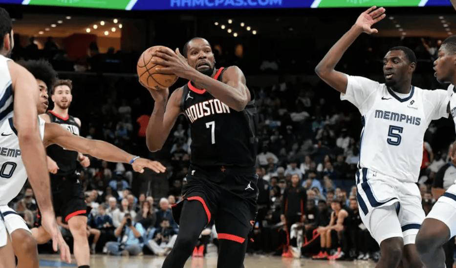 卫冕冠军惨遭逆转！西部黑马崛起，NBA格(gé)局生变