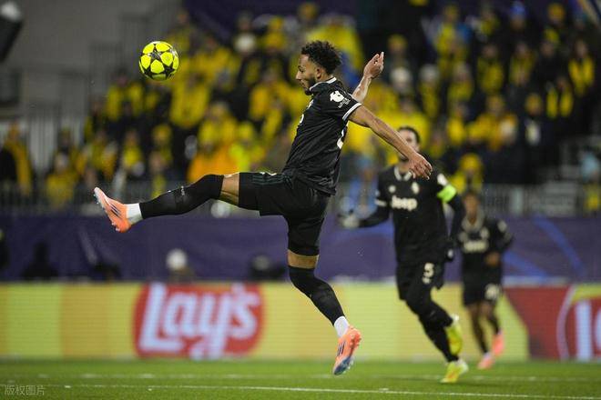 尤文图斯欧冠首胜，戴(dài)维补时绝杀，奥彭达首球，伊爾(ěr)迪兹策动三球