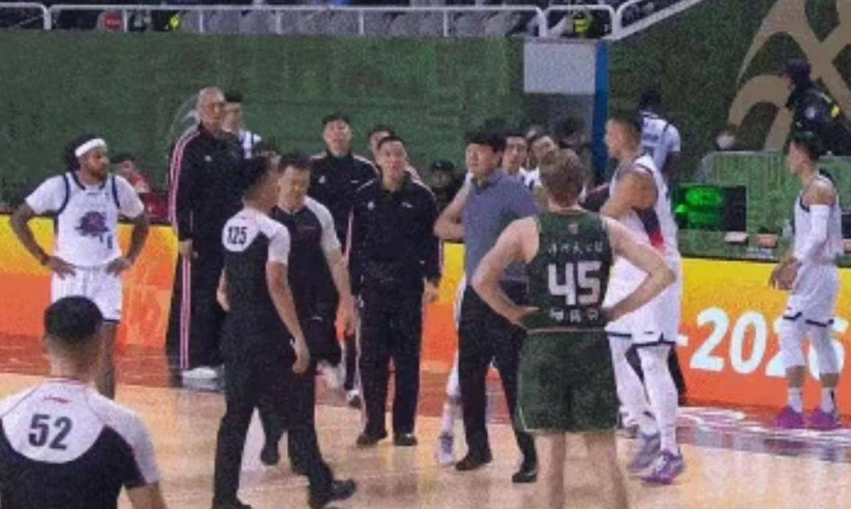 匪夷所思的联赛：没有五佳球，尽显丑陋风景！